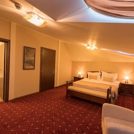 Edelweiss Poiana Hotels 波亚纳布拉索夫 外观 照片