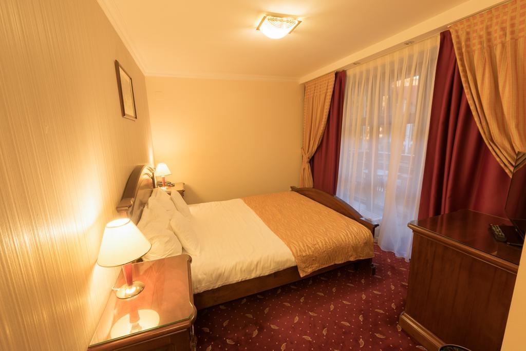 Edelweiss Poiana Hotels 波亚纳布拉索夫 客房 照片
