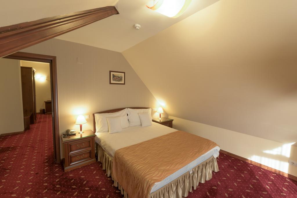 Edelweiss Poiana Hotels 波亚纳布拉索夫 外观 照片