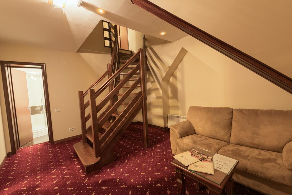 Edelweiss Poiana Hotels 波亚纳布拉索夫 外观 照片