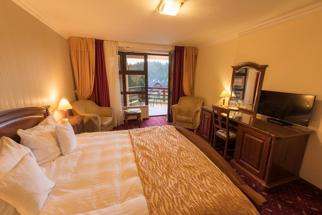 Edelweiss Poiana Hotels 波亚纳布拉索夫 外观 照片
