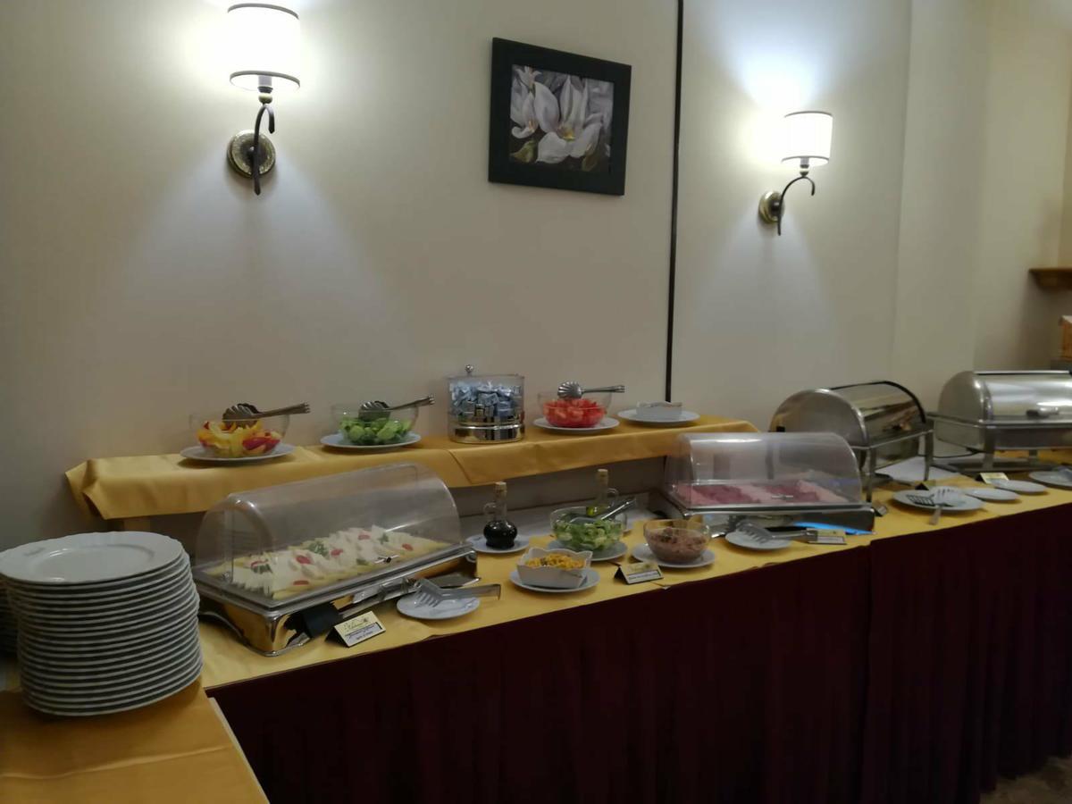 Edelweiss Poiana Hotels 波亚纳布拉索夫 外观 照片
