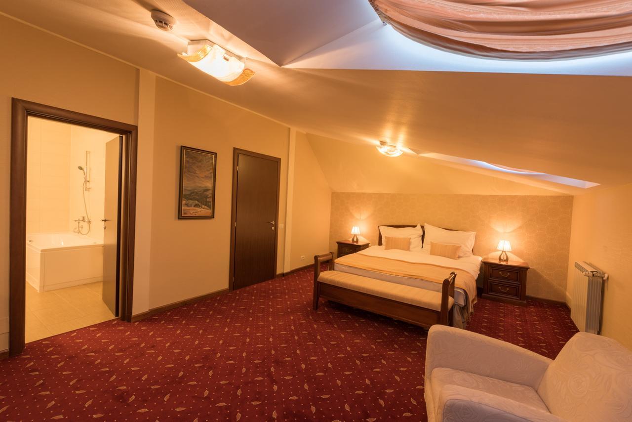 Edelweiss Poiana Hotels 波亚纳布拉索夫 外观 照片